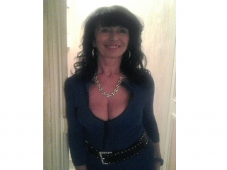Femme mature de Paris 9eme disponible occasionnellement