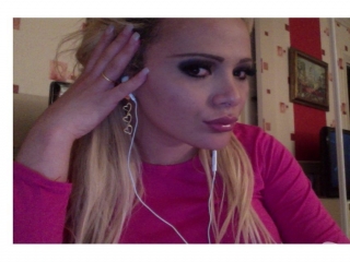 Magnifique transsexuelle disponible pour les gentlemen de Deauville