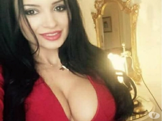Jeune femme ravissante arrivée sur Lyon
