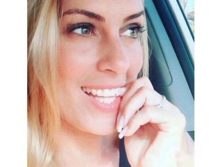 Jolie coquine blonde libre 4 jours sur Nice