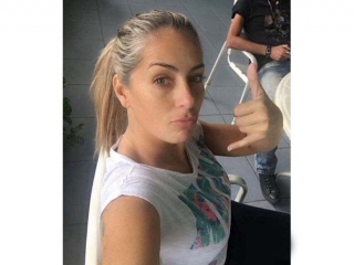 Jolie coquine blonde libre 4 jours sur Nice - photo 3