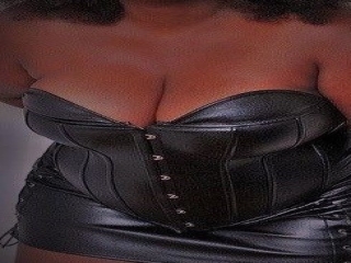 Dominatrice de Besançon pour homme soumis